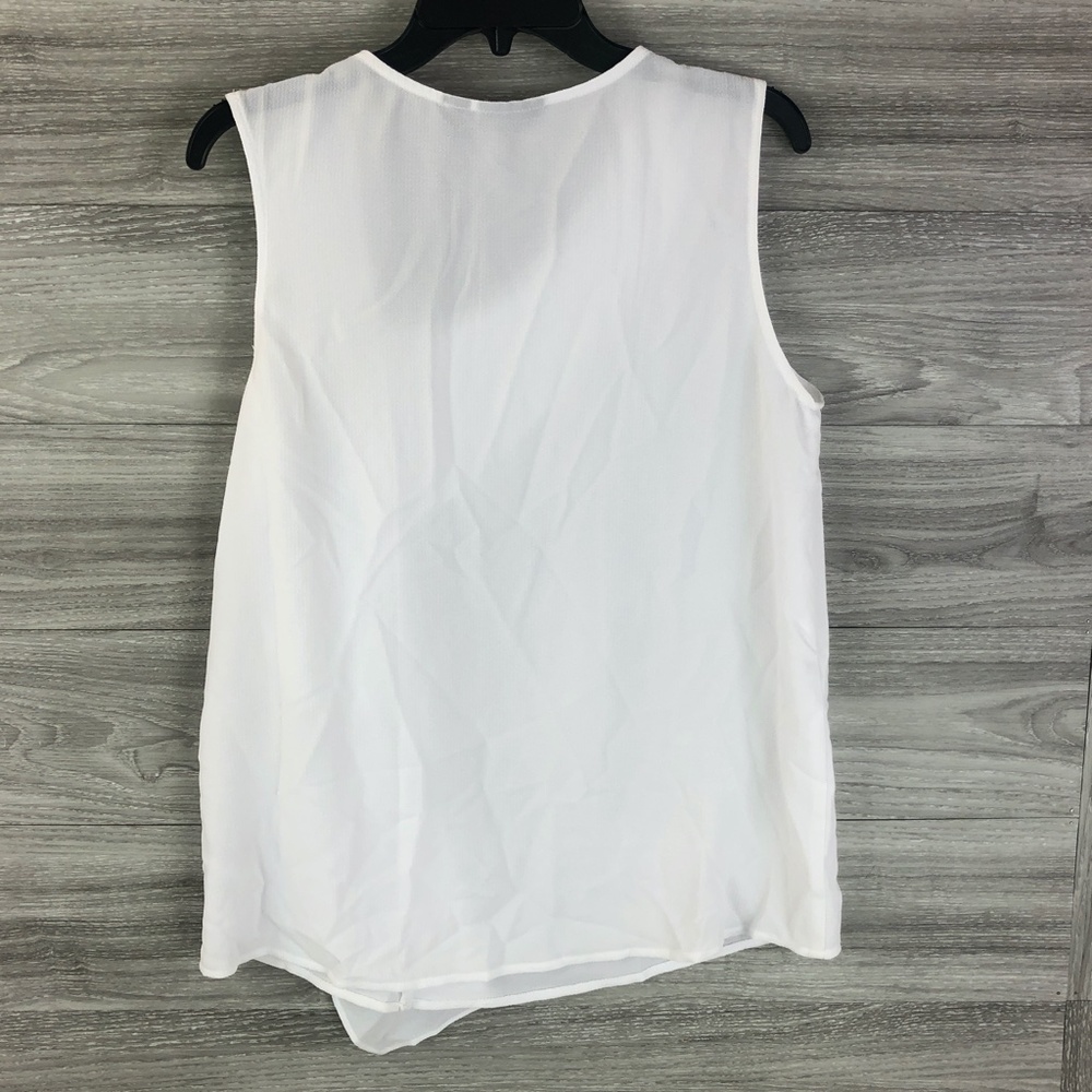Halogen White Ruffle Front Top - Picture 5 of 6
